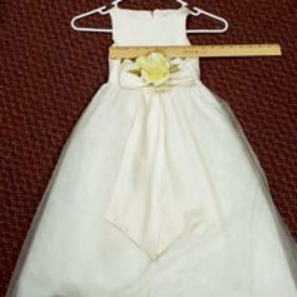 sleeveless dress Little Miss off white NWT